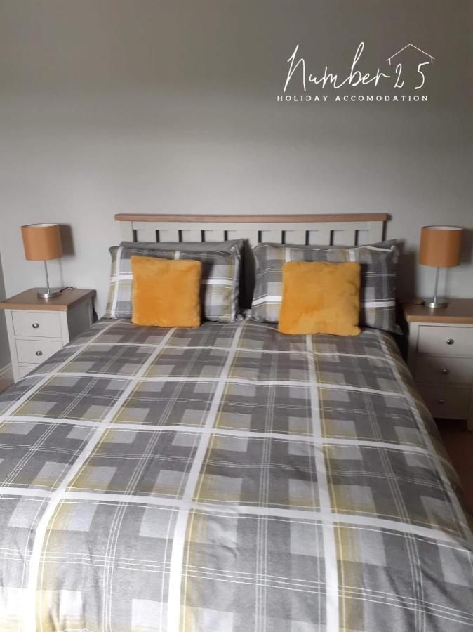 Number 25 Self Catering Apartments Ederney Ardess Eksteriør billede