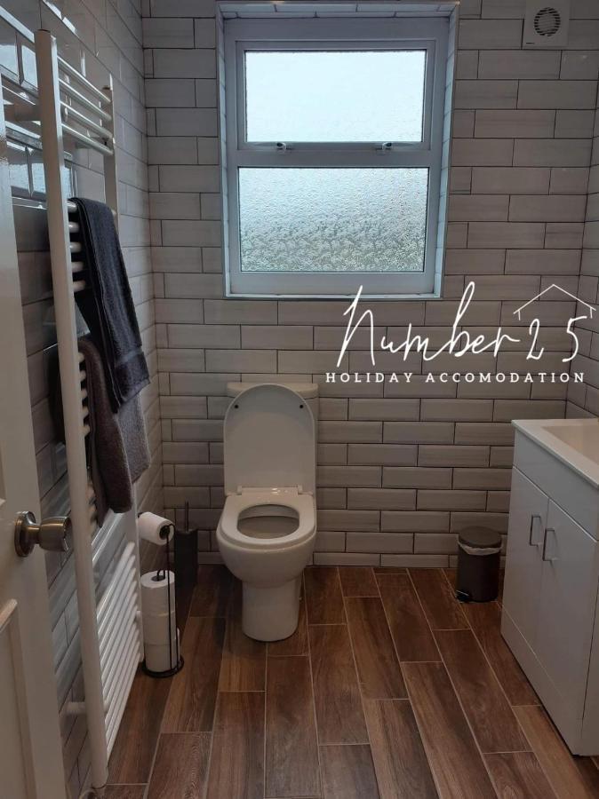 Number 25 Self Catering Apartments Ederney Ardess Eksteriør billede